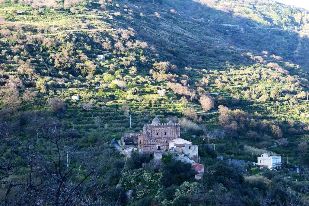 Apartamento La Casa Di Giulia Forza dʼAgro Exterior foto
